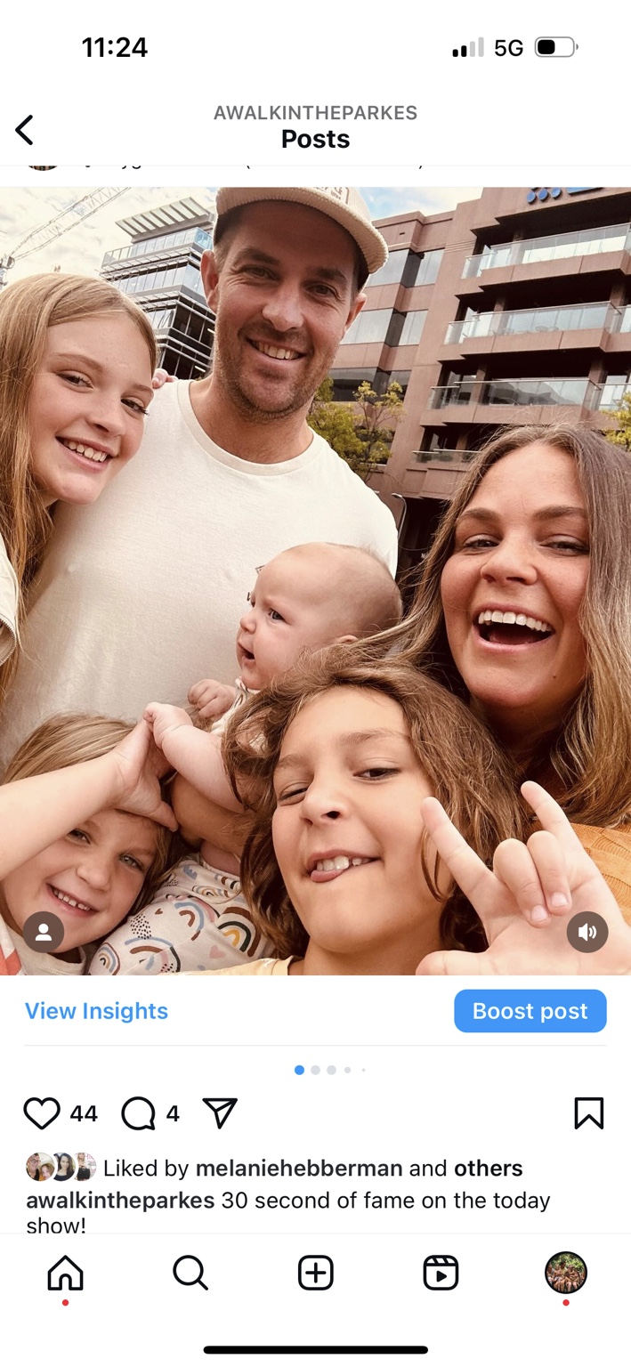 Aubrie, Channing, Sutton and Paloma together with Jaz and Greg in a family selfie